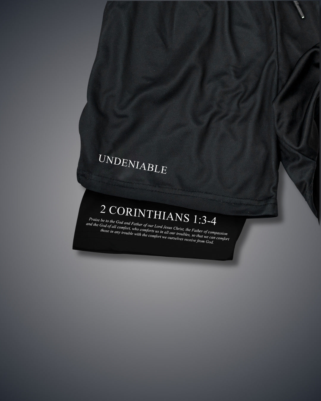 2. Korinther 1:3-4 Lob-Performance-Shorts